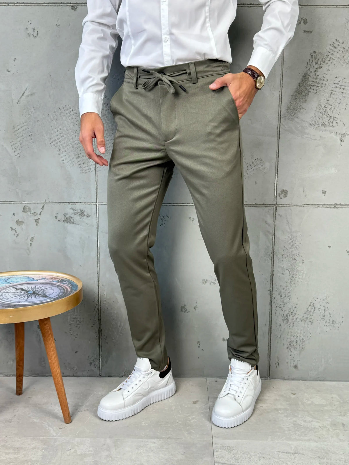 Muške pantalone sa učkurom - maslinasta