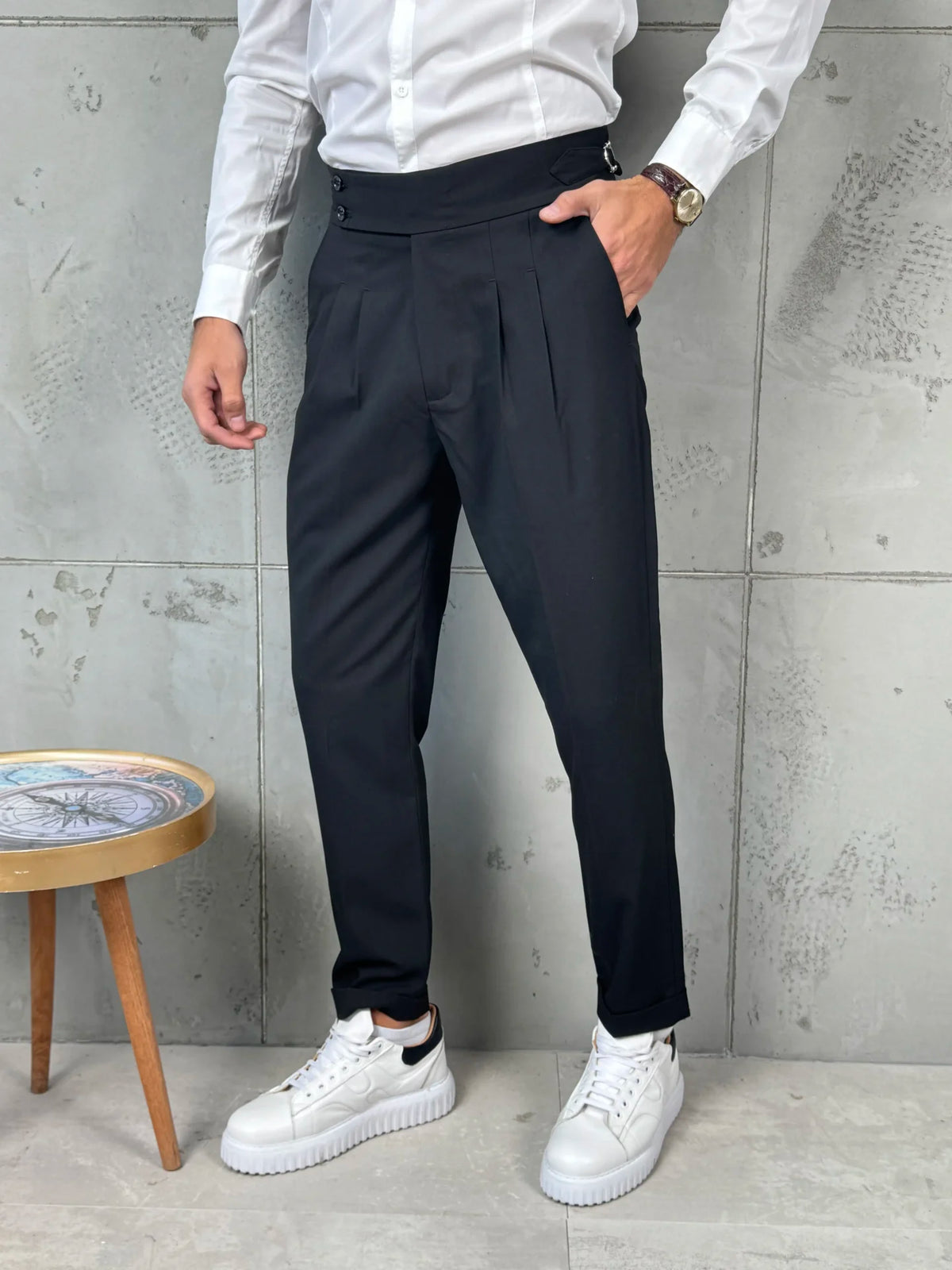 Muške pantalone sa podesivim pojasom - crna