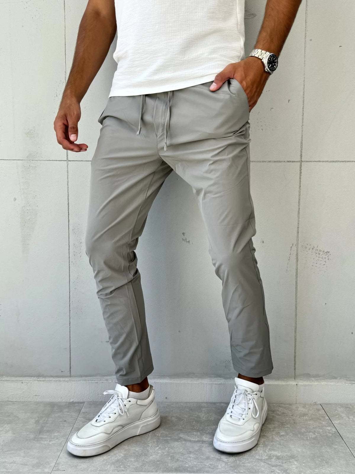 Elegantne pantalone VR 302 Siva